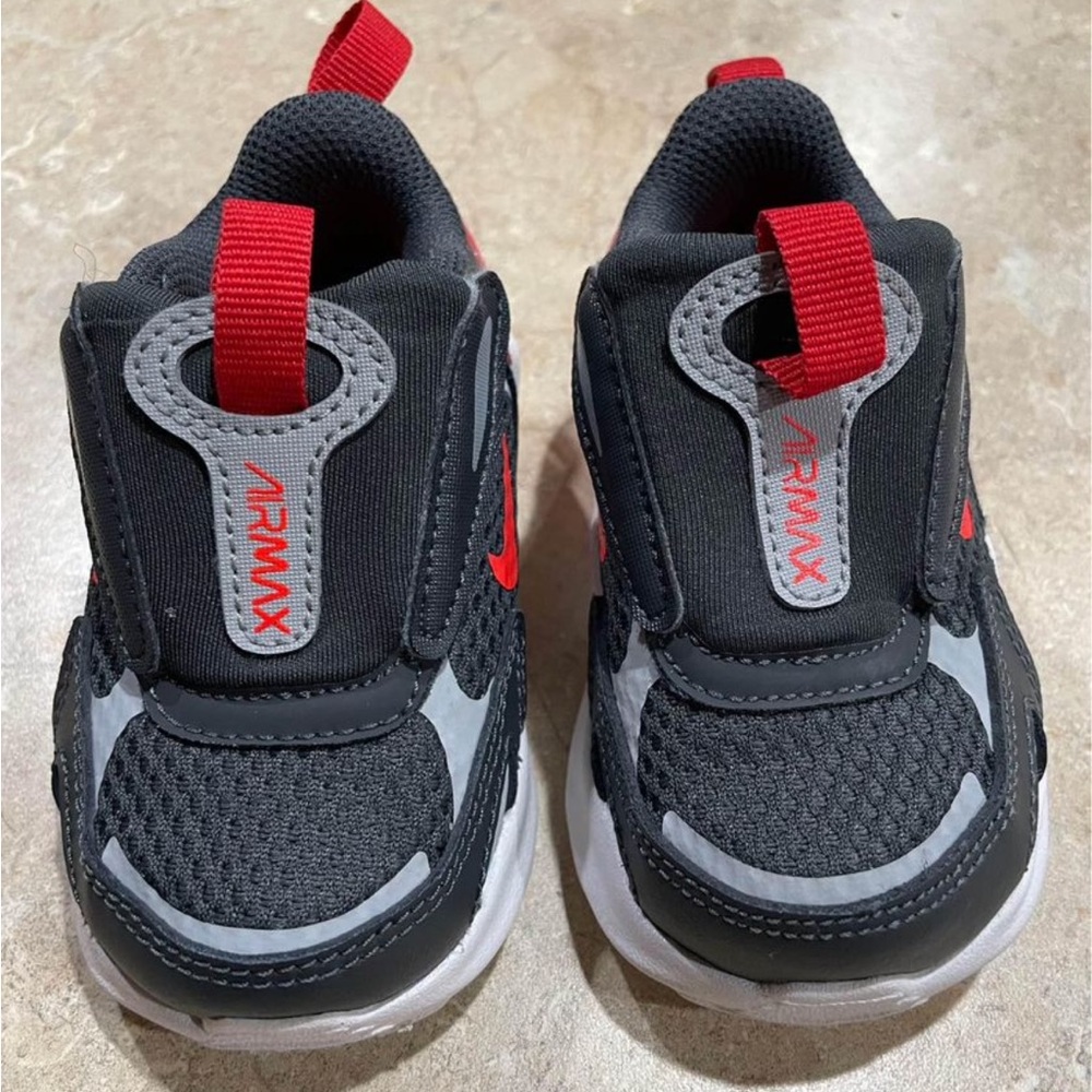 Nike Air Max Bolt